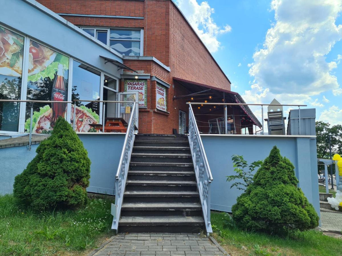 Latgale Hotel Rēzekne Eksteriør billede