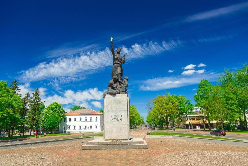 Latgale Hotel Rēzekne Eksteriør billede